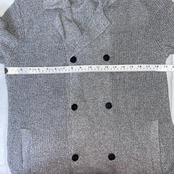 2/49$ Men’s H&M gray 100% cotton Double-Breasted Gilet knit Cardigan Sz medium - Picture 8 of 13